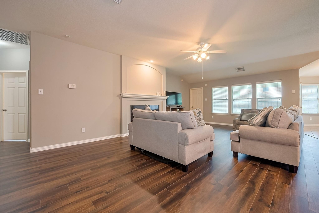1007 Casting Springs Way - Photo 12