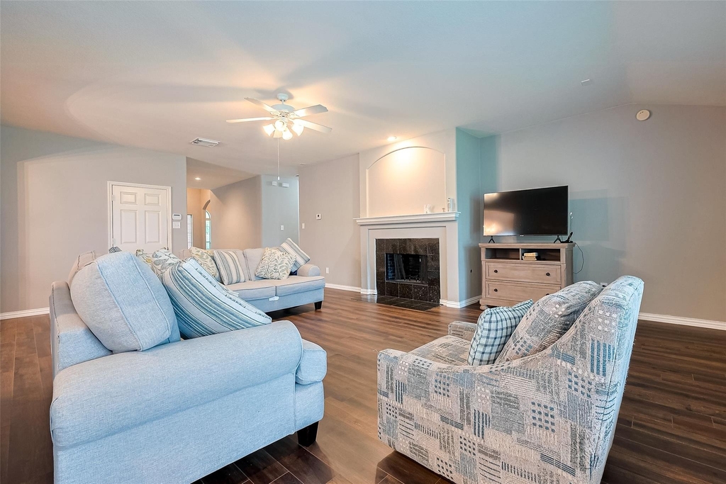 1007 Casting Springs Way - Photo 13