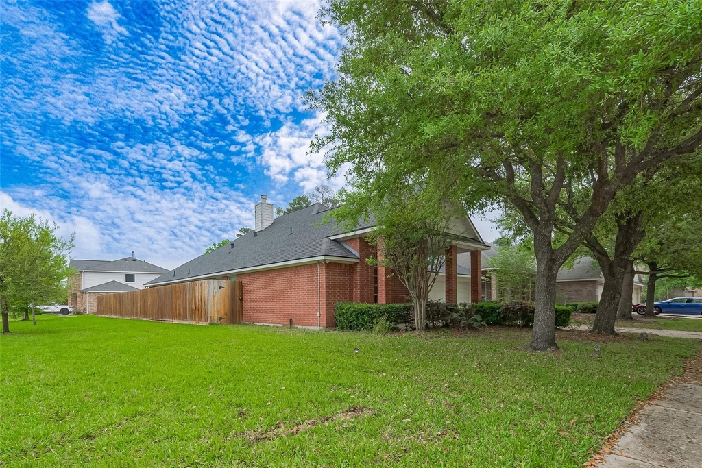 1007 Casting Springs Way - Photo 1