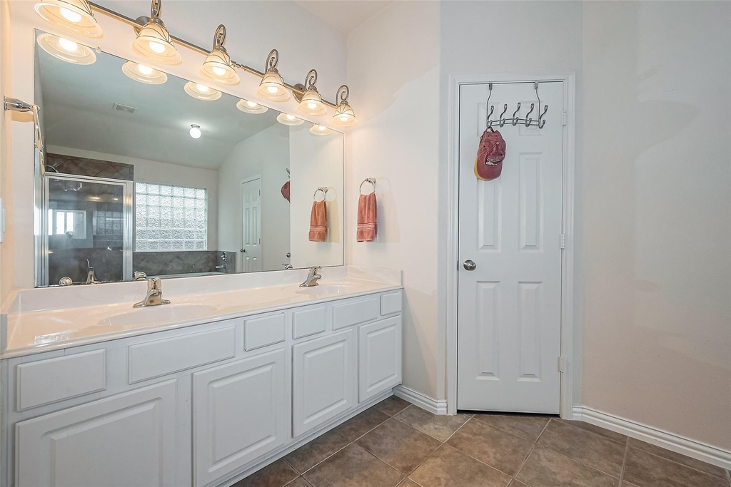1007 Casting Springs Way - Photo 32