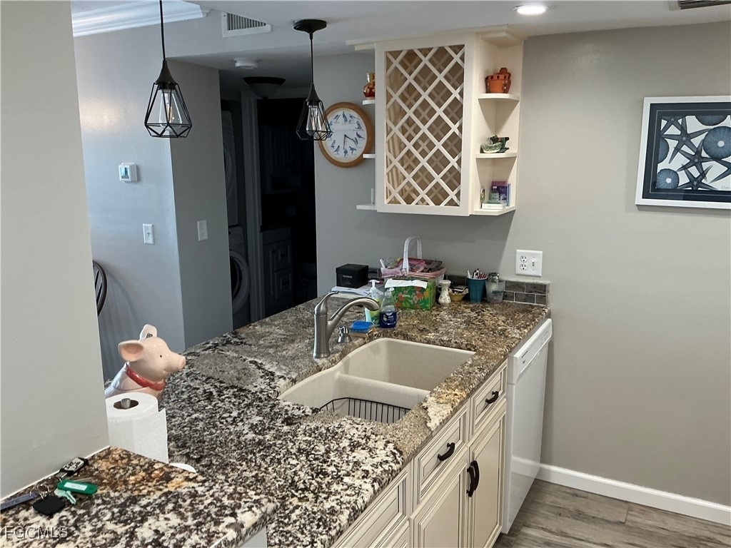 2885 Palm Beach Boulevard - Photo 7