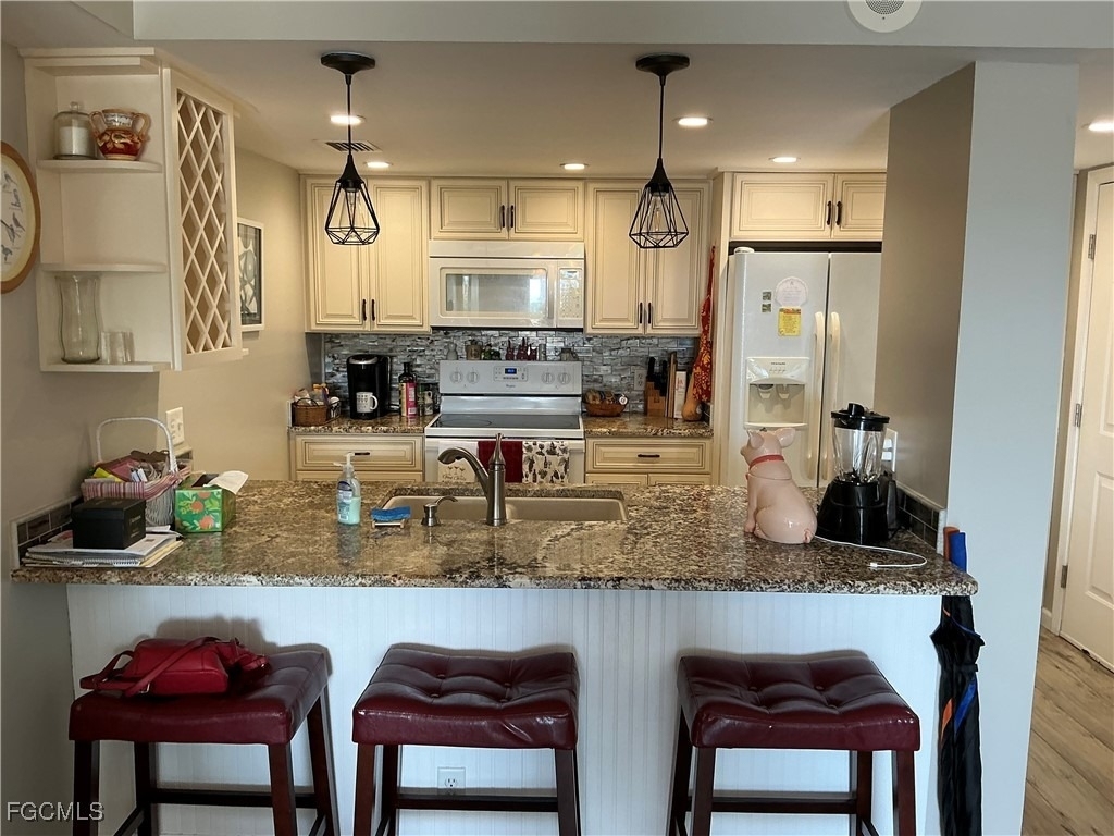 2885 Palm Beach Boulevard - Photo 8