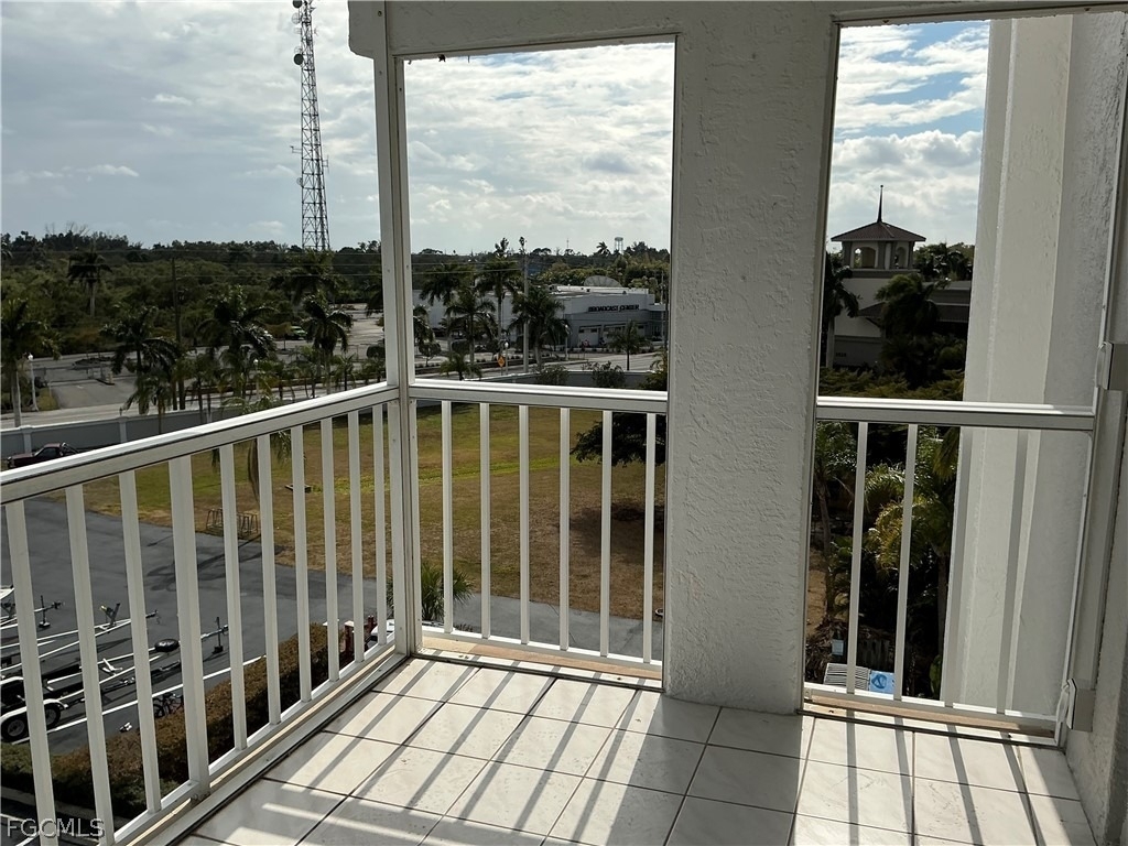 2885 Palm Beach Boulevard - Photo 30