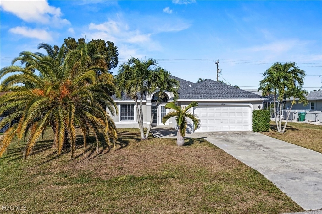 1831 Se Van Loon Terrace - Photo 1