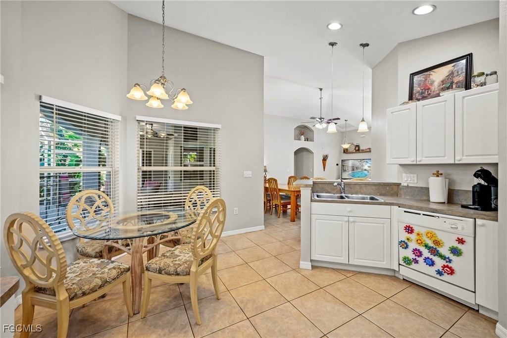 1831 Se Van Loon Terrace - Photo 11