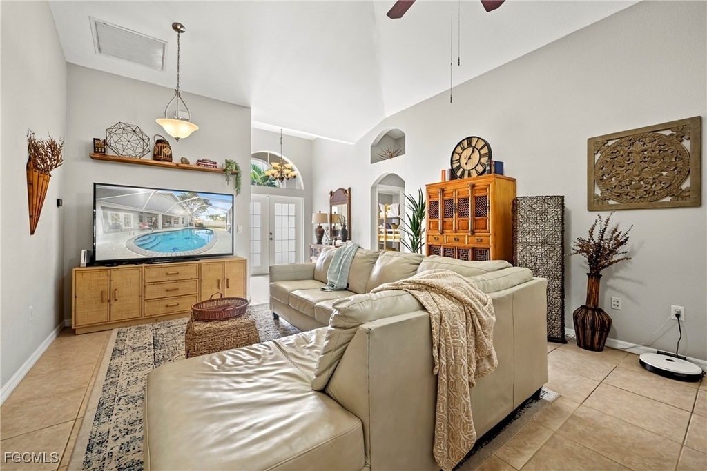 1831 Se Van Loon Terrace - Photo 6