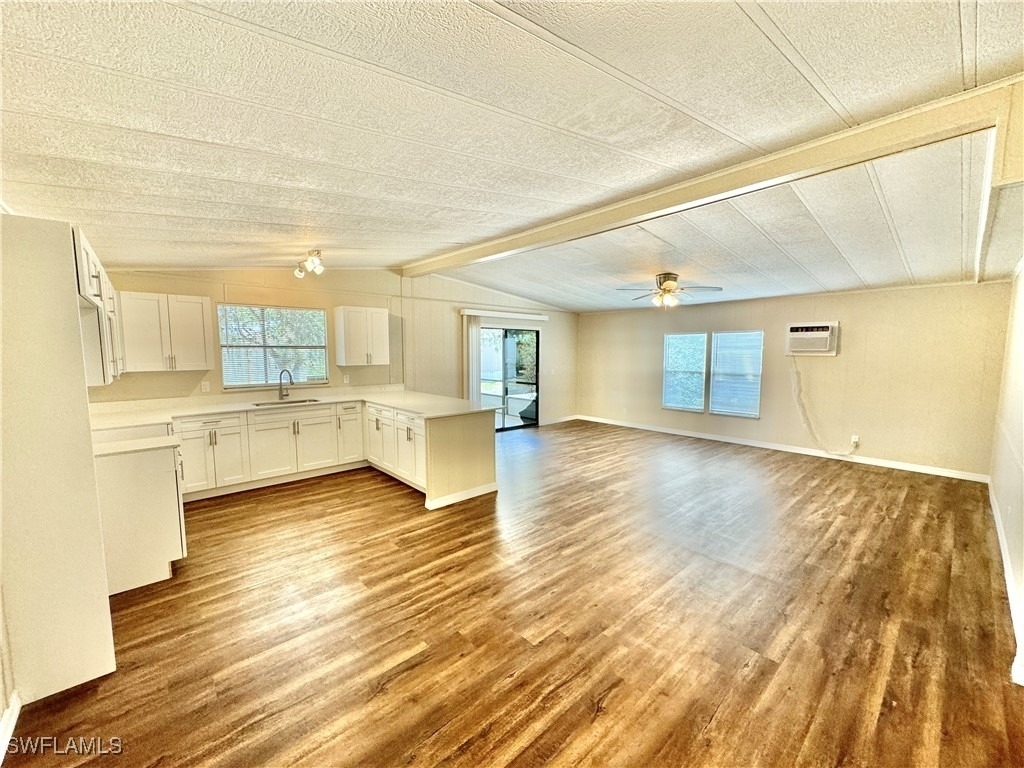 1252 Henderson Creek Drive - Photo 3