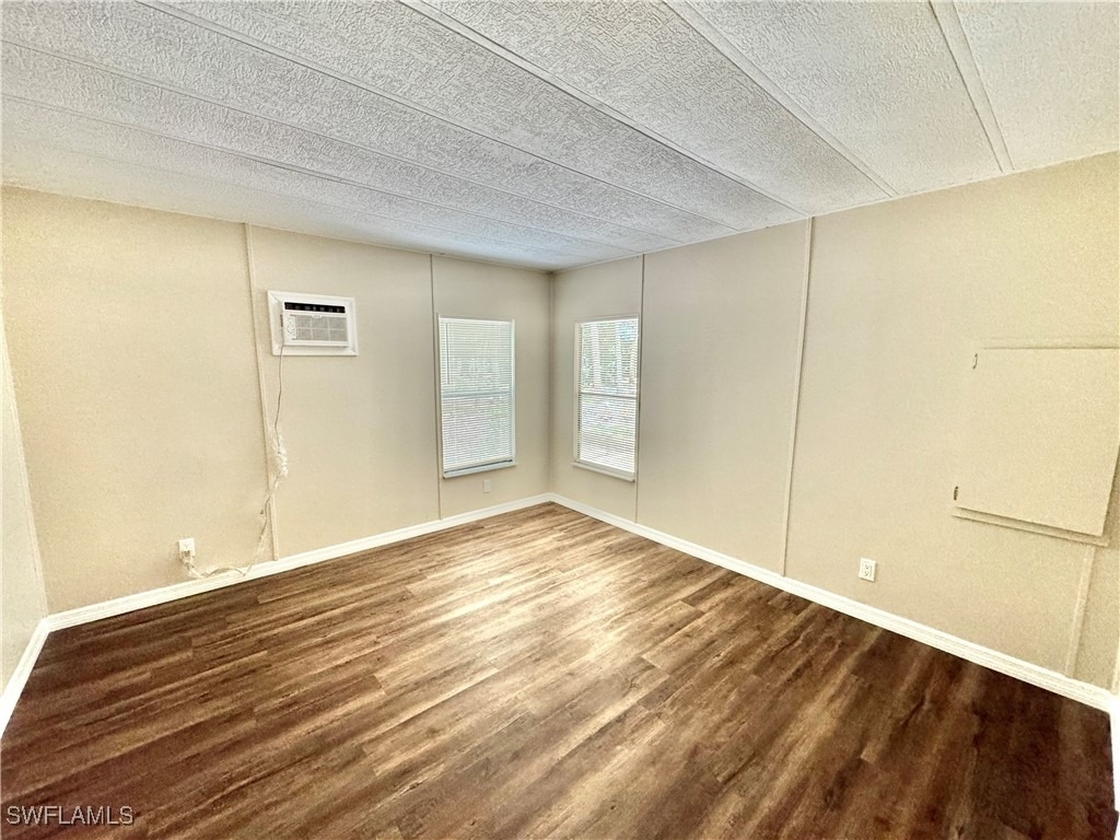 1252 Henderson Creek Drive - Photo 10