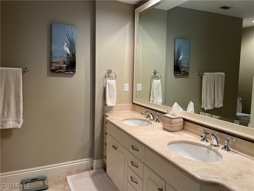 5068 Annunciation Circle - Photo 9
