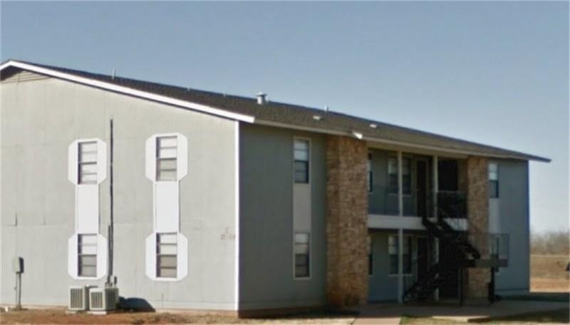 100 S Prairie Circle - Photo 1