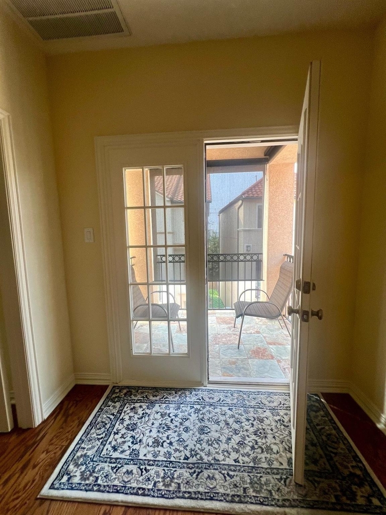 7143 Laguna Villas - Photo 2