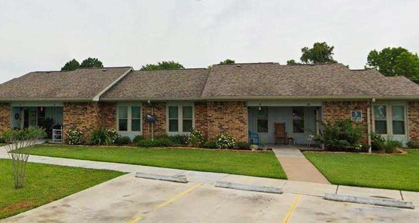1749 E Henderson Rd - Photo 4