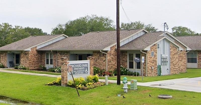 1749 E Henderson Rd - Photo 5