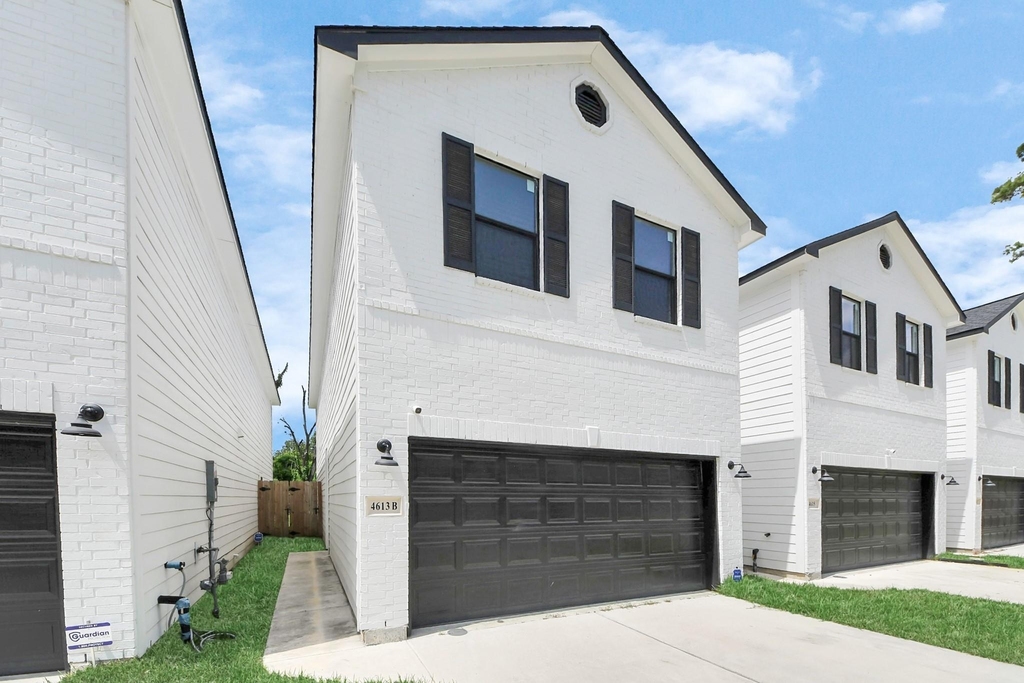 4613 Ireland Street - Photo 37