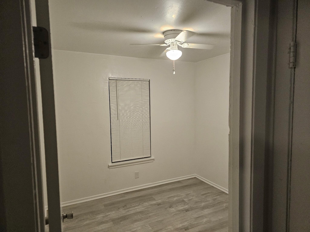 515 Margil Street - Photo 2