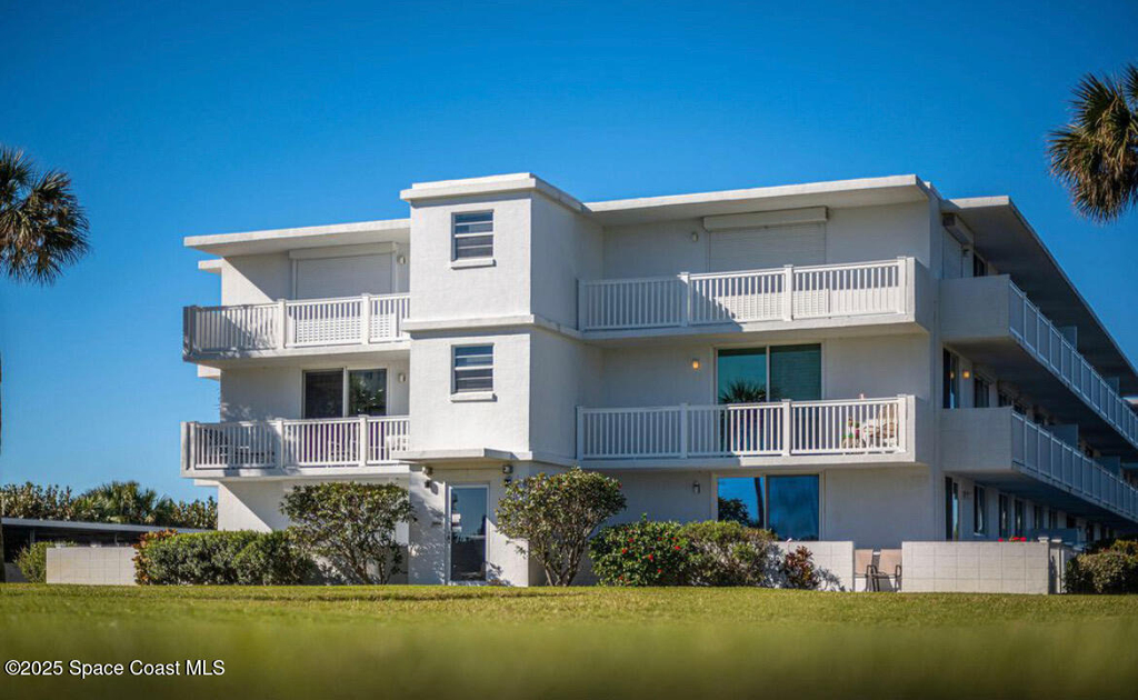 3190 N Atlantic Avenue - Photo 0