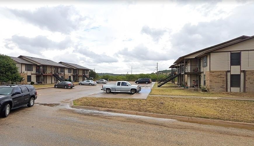 101 Deerwood Drive - Photo 3