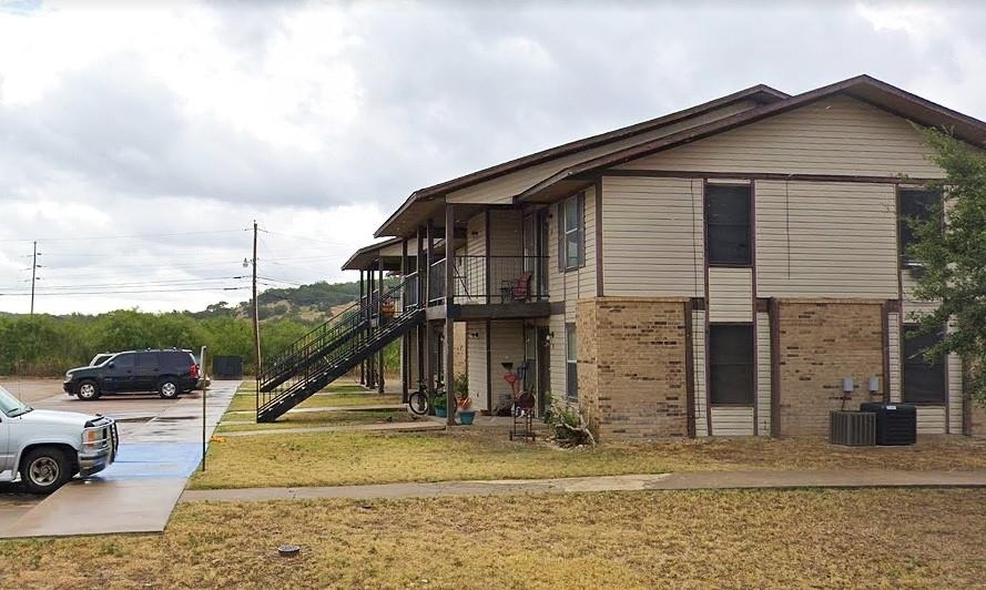 101 Deerwood Drive - Photo 4