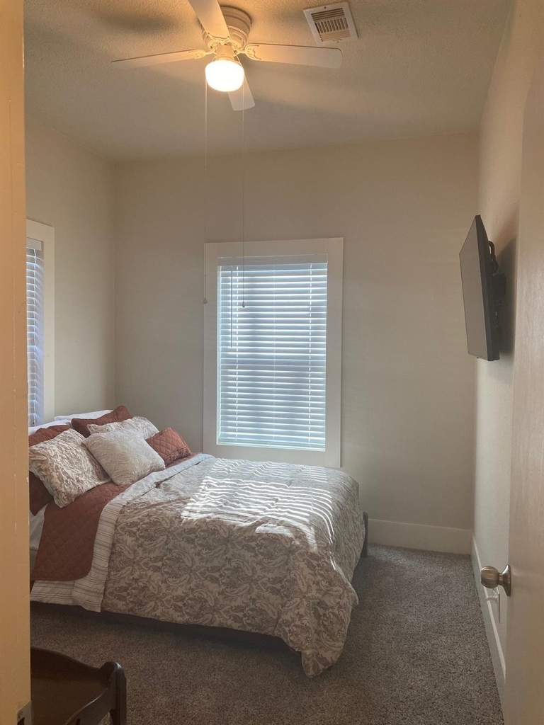 2708 Winbern Street - Photo 16