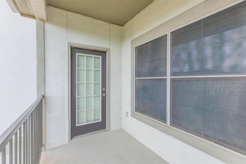 400 E Cypress Creek Rd - Photo 8