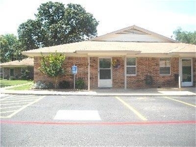 213 Val Verde - Photo 1