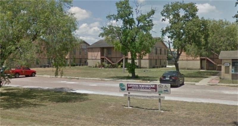 2200 N Adams Street - Photo 0
