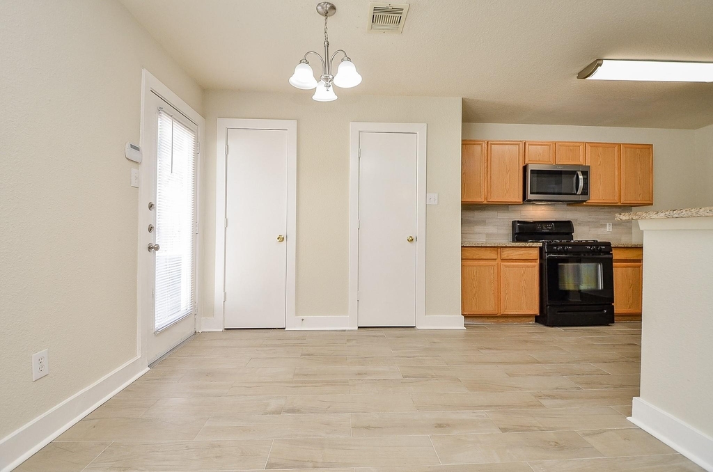 3935 Federal Lane - Photo 10