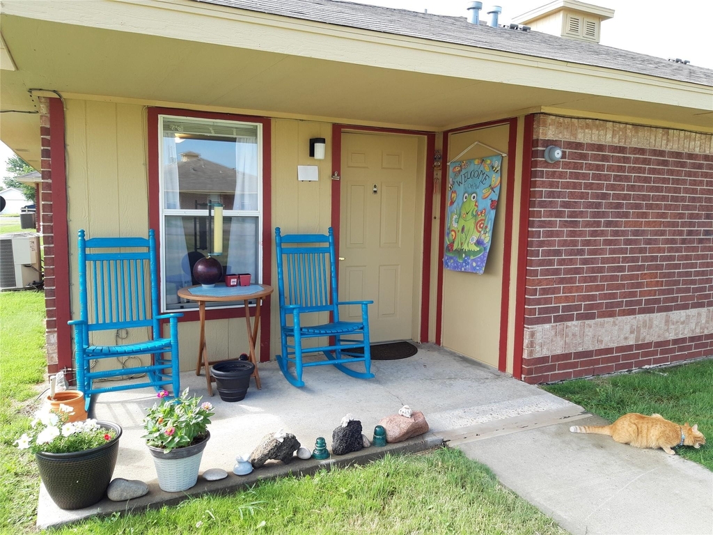1400 W Sommerville St - Photo 4
