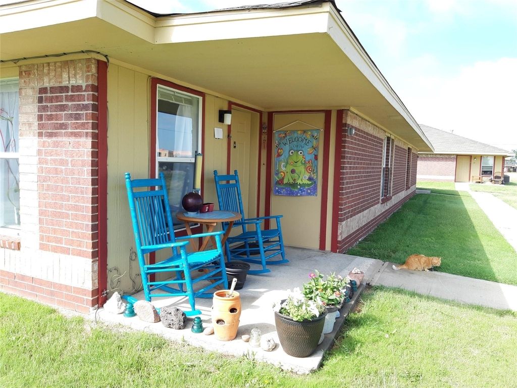 1400 W Sommerville St - Photo 2