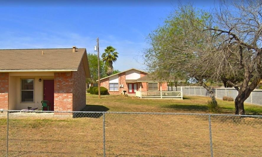 2300 Alamo St - Photo 1