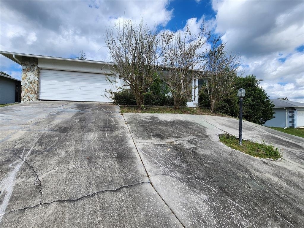 229 W Casurina Place - Photo 0