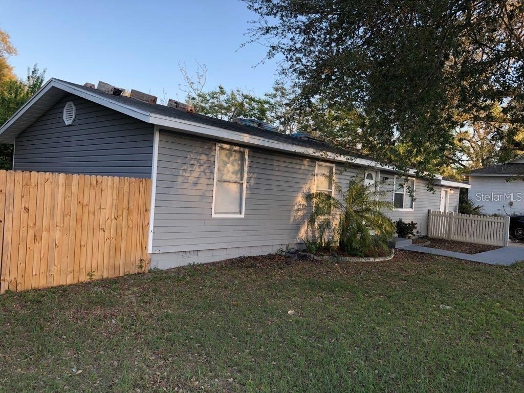 355 Weathersfield Avenue - Photo 1