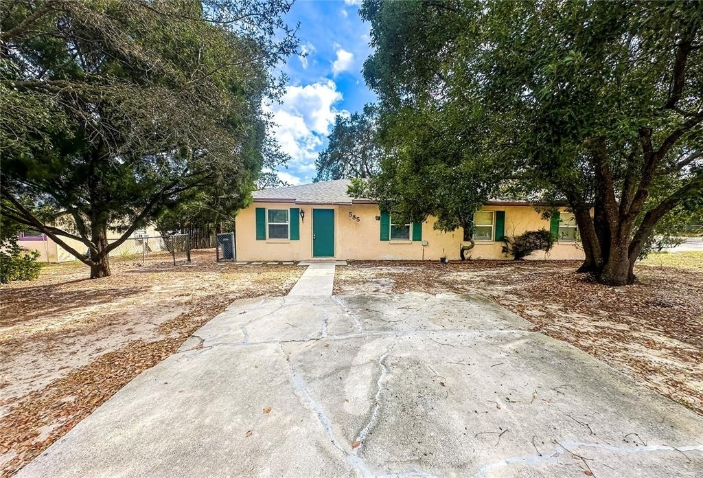 585 N Scenic Highway - Photo 0