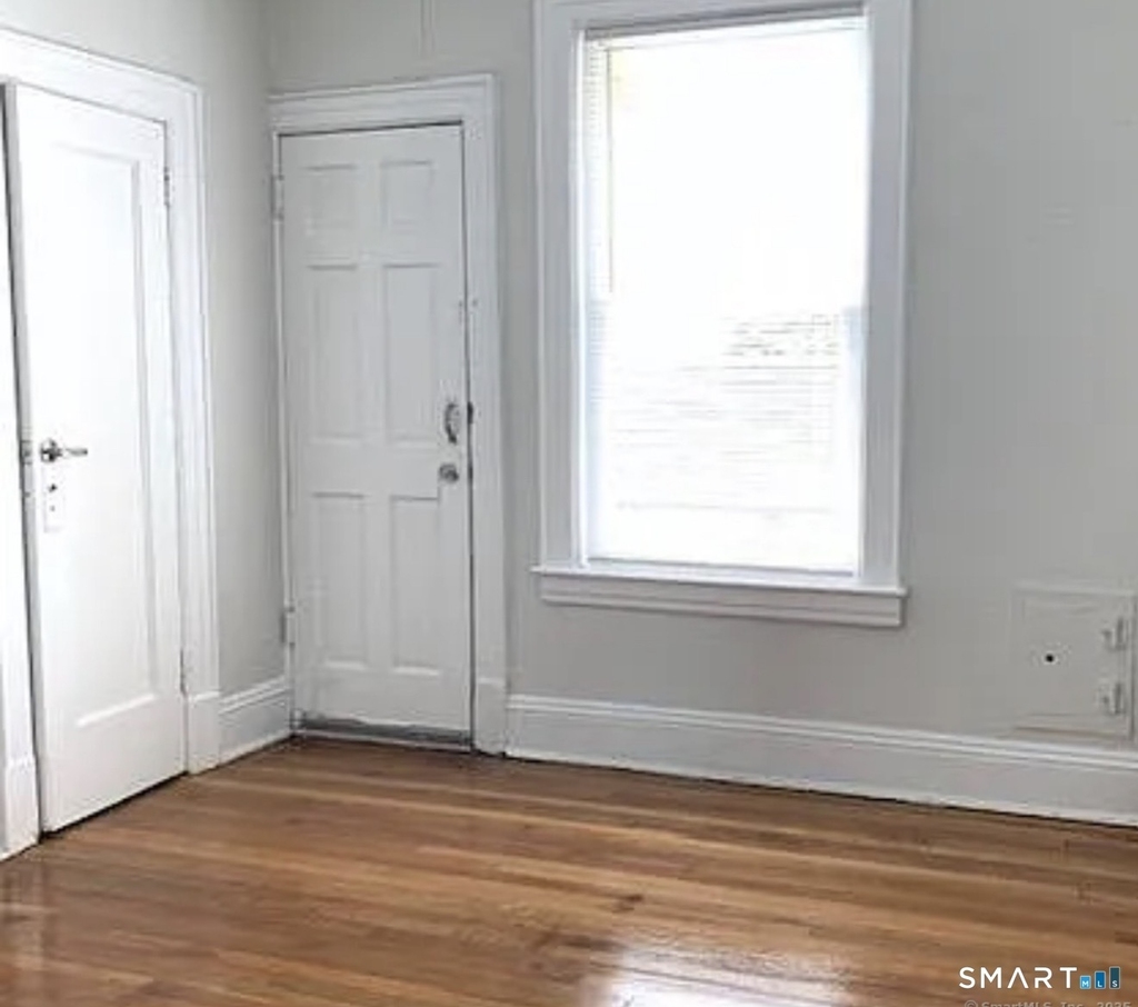 1589 Fairfield Avenue - Photo 1