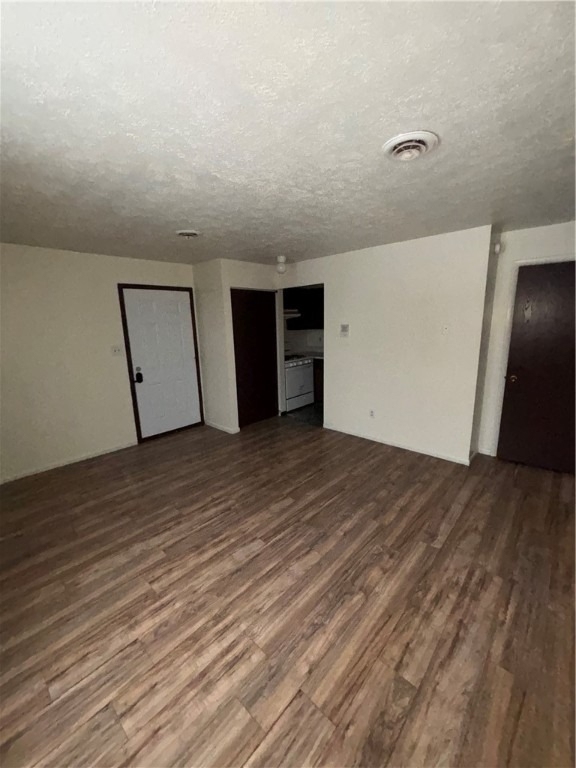 570 Miller Avenue - Photo 5