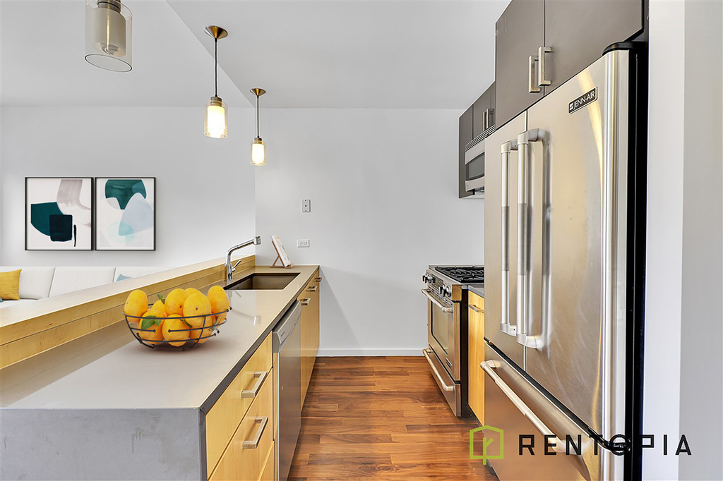 63 Roebling Street - Photo 2