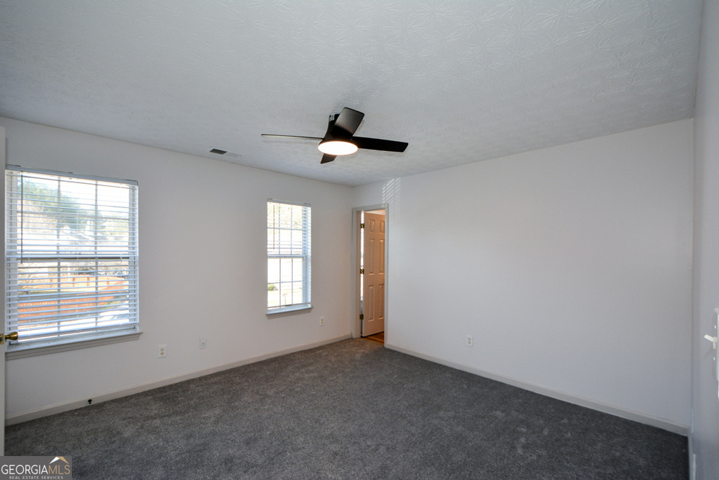5460 Hampton Court - Photo 37