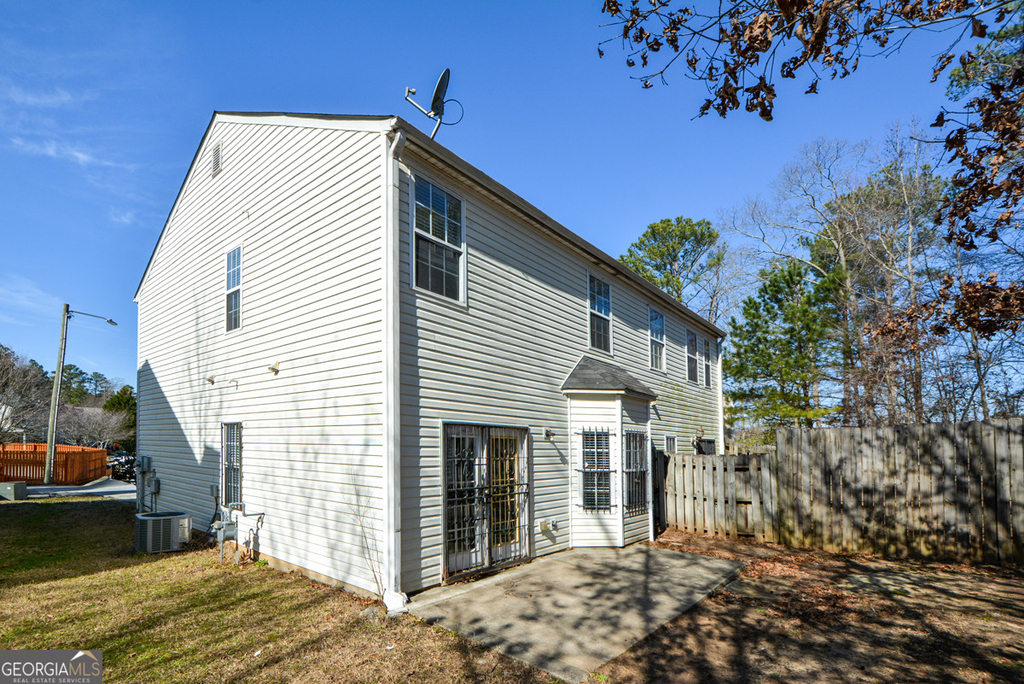 5460 Hampton Court - Photo 45