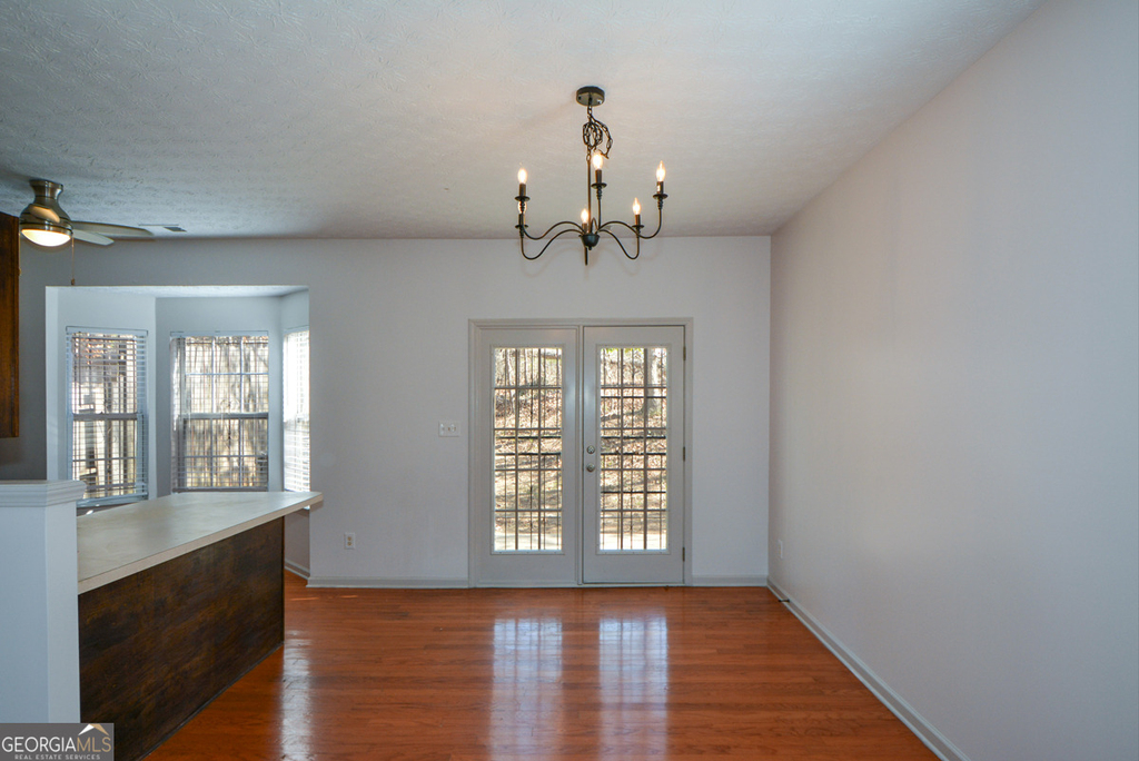 5460 Hampton Court - Photo 10