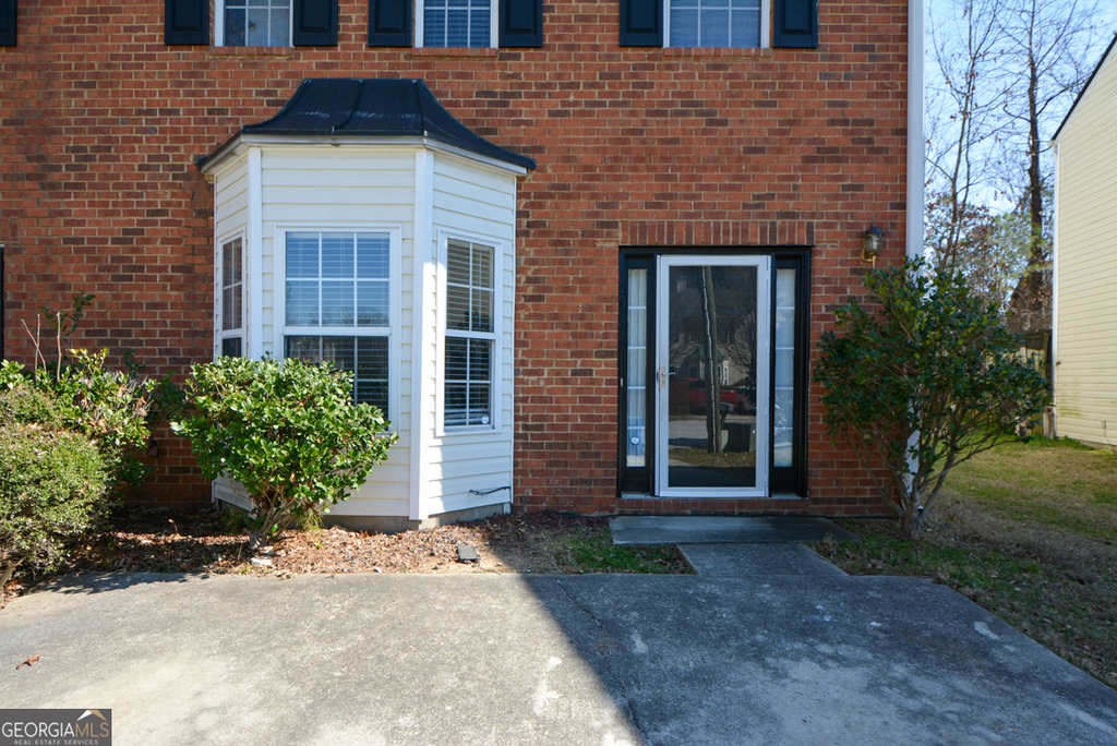 5460 Hampton Court - Photo 2