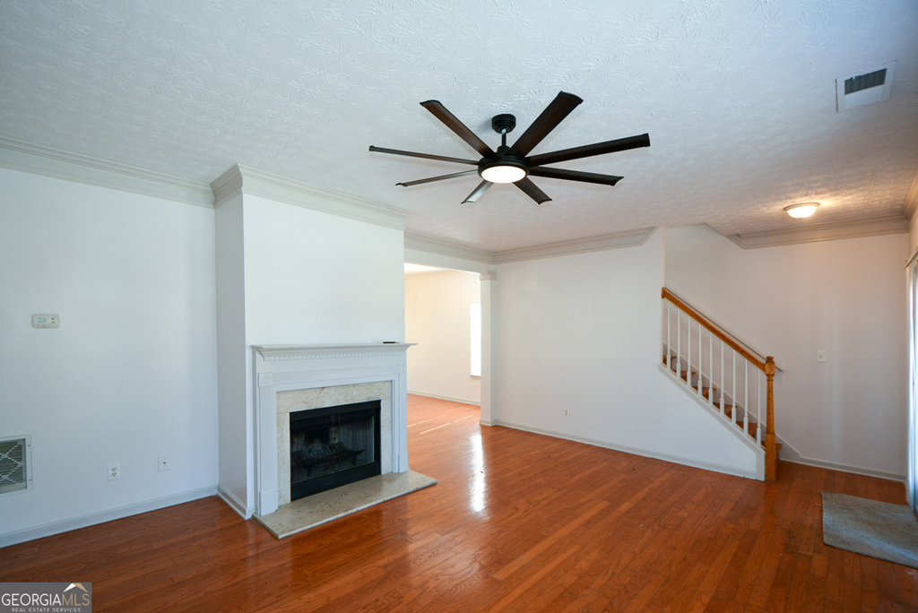 5460 Hampton Court - Photo 4