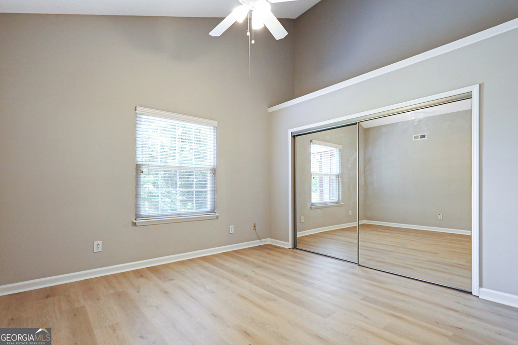 901 Wentworth Court - Photo 16