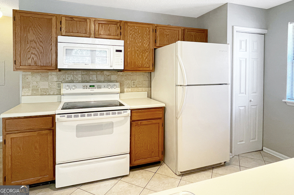 901 Wentworth Court - Photo 10