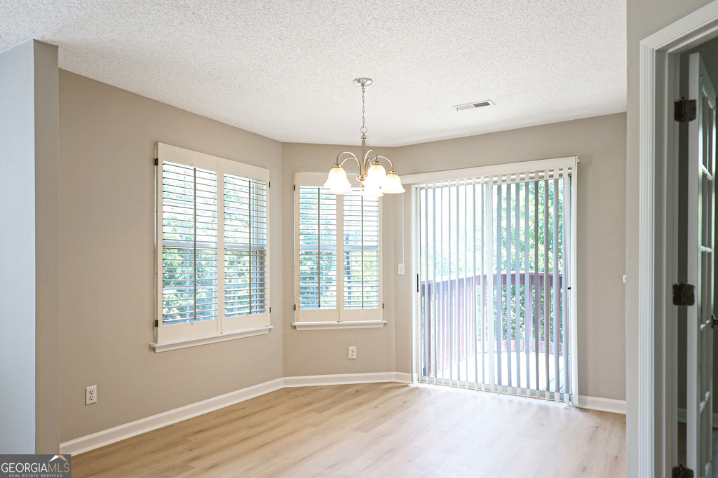 901 Wentworth Court - Photo 5