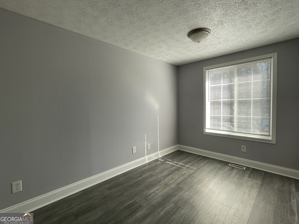 1001 Traymore Drive - Photo 8