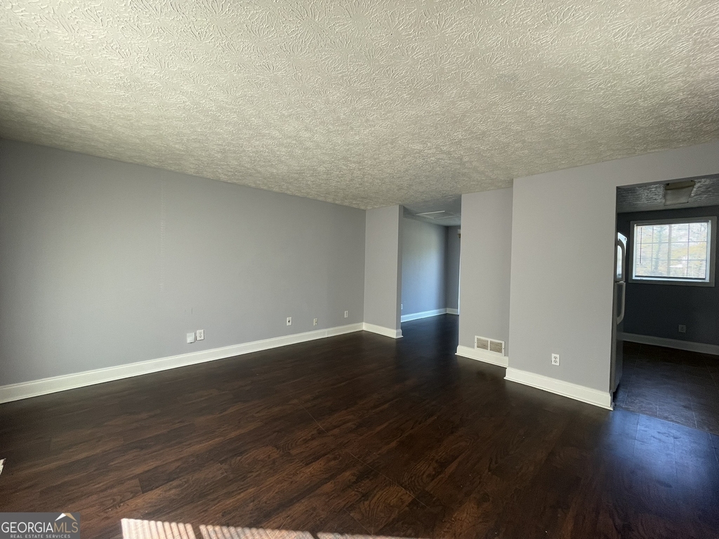 1001 Traymore Drive - Photo 1