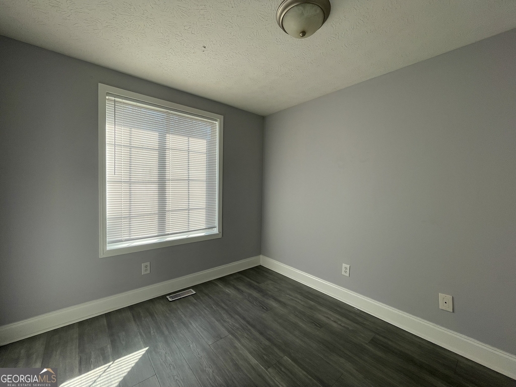 1001 Traymore Drive - Photo 9