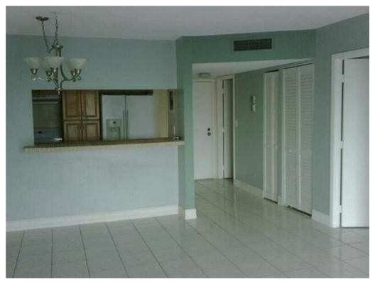 4164 Inverrary Drive - Photo 4