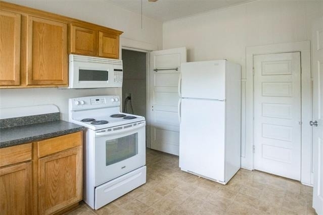 1017 Collier Street - Photo 9