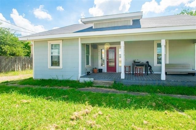 1017 Collier Street - Photo 0